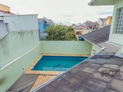 Casa à venda com 350m², 4 quartos, 4 suítes, 2 vagas no bairro Jardim Itu em Porto Alegre - Foto 20