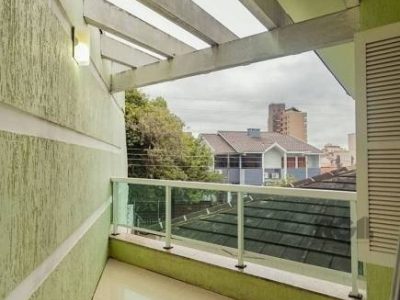 Casa à venda com 350m², 4 quartos, 4 suítes, 2 vagas no bairro Jardim Itu em Porto Alegre - Foto 19