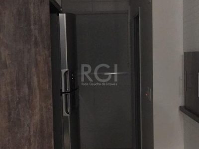 Apartamento à venda com 64m², 2 quartos, 1 suíte, 1 vaga no bairro Centro em Capão da Canoa - Foto 10