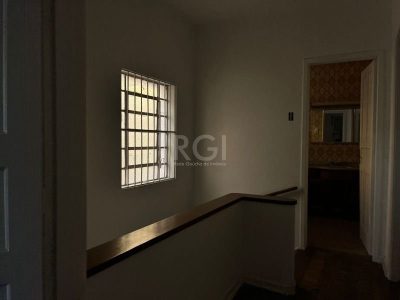 Sobrado à venda com 160m², 3 quartos, 1 suíte no bairro Floresta em Porto Alegre - Foto 9