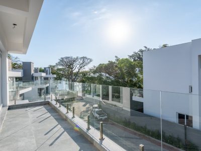 Casa Condominio à venda com 300m², 3 quartos, 3 suítes, 3 vagas no bairro Ipanema em Porto Alegre - Foto 31