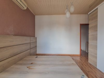 Casa à venda com 160m², 3 quartos, 1 suíte no bairro Floresta em Porto Alegre - Foto 27