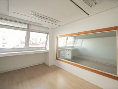 Conjunto/Sala à venda com 320m², 3 vagas no bairro Petrópolis em Porto Alegre - Foto 22