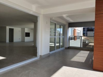 Apartamento à venda com 340m², 4 quartos, 4 suítes, 4 vagas no bairro Bela Vista em Porto Alegre - Foto 9