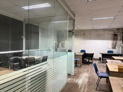 Depósito/Pavilhão à venda com 1.250m² no bairro Centro Histórico em Porto Alegre - Foto 5