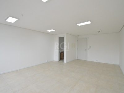 Conjunto/Sala à venda com 37m² no bairro Cristal em Porto Alegre - Foto 2