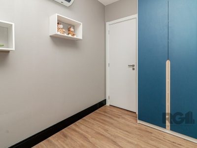 Apartamento à venda com 76m², 3 quartos, 1 suíte, 2 vagas no bairro Navegantes em Porto Alegre - Foto 14