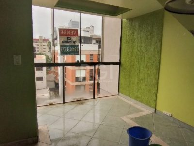 Cobertura à venda com 139m², 3 quartos, 1 suíte, 2 vagas no bairro Jardim Lindóia em Porto Alegre - Foto 4