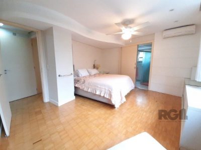 Apartamento à venda com 173m², 3 quartos, 1 suíte, 1 vaga no bairro Moinhos de Vento em Porto Alegre - Foto 26