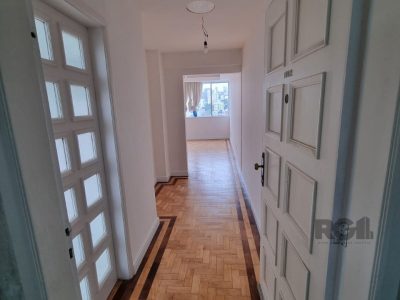 Apartamento à venda com 146m², 3 quartos, 1 suíte, 1 vaga no bairro Auxiliadora em Porto Alegre - Foto 4