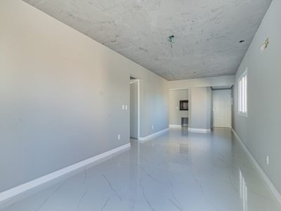 Apartamento à venda com 83m², 2 quartos, 2 suítes, 2 vagas no bairro Petrópolis em Porto Alegre - Foto 8