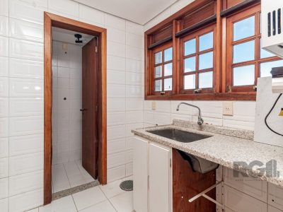 Apartamento à venda com 118m², 3 quartos, 1 suíte, 1 vaga no bairro Menino Deus em Porto Alegre - Foto 10