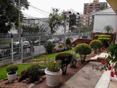 Casa à venda com 400m², 3 quartos, 1 suíte, 2 vagas no bairro Jardim Lindóia em Porto Alegre - Foto 15