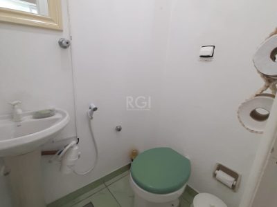 Apartamento à venda com 75m², 2 quartos, 1 vaga no bairro Santana em Porto Alegre - Foto 9