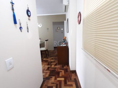 Apartamento à venda com 75m², 2 quartos, 1 vaga no bairro Santana em Porto Alegre - Foto 13