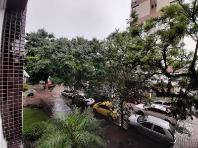 Apartamento à venda com 75m², 2 quartos, 1 vaga no bairro Santana em Porto Alegre - Foto 15