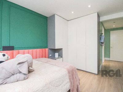 Cobertura à venda com 357m², 3 quartos, 3 suítes, 3 vagas no bairro Cristal em Porto Alegre - Foto 27