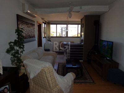 Apartamento à venda com 83m², 2 quartos, 1 vaga no bairro Vila Ipiranga em Porto Alegre - Foto 5