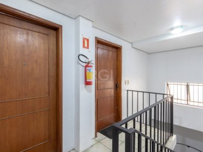 Conjunto/Sala à venda com 83m² no bairro Cidade Baixa em Porto Alegre - Foto 3