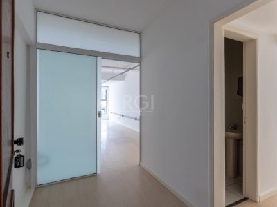 Conjunto/Sala à venda com 83m² no bairro Cidade Baixa em Porto Alegre - Foto 4