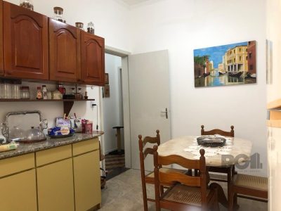 Apartamento à venda com 76m², 2 quartos, 1 suíte no bairro Menino Deus em Porto Alegre - Foto 5