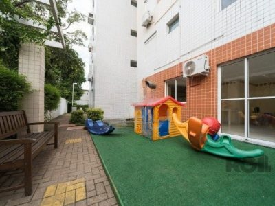 Apartamento à venda com 63m², 3 quartos, 1 suíte, 1 vaga no bairro Cristal em Porto Alegre - Foto 31