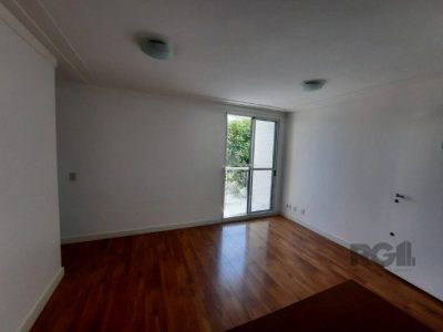 Apartamento à venda com 63m², 3 quartos, 1 suíte, 1 vaga no bairro Cristal em Porto Alegre - Foto 4