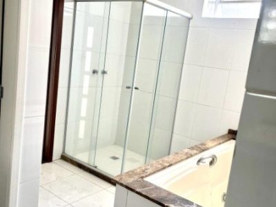 Casa à venda com 252m², 3 quartos, 1 suíte, 3 vagas no bairro Menino Deus em Porto Alegre - Foto 9