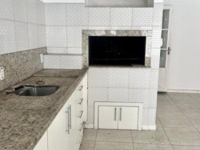 Casa à venda com 252m², 3 quartos, 1 suíte, 3 vagas no bairro Menino Deus em Porto Alegre - Foto 11