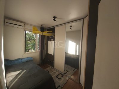 Apartamento à venda com 63m², 2 quartos, 1 vaga no bairro Partenon em Porto Alegre - Foto 7