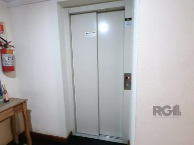 Apartamento à venda com 91m², 3 quartos, 1 suíte, 2 vagas no bairro Santana em Porto Alegre - Foto 24