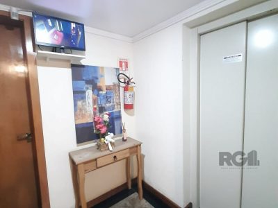 Apartamento à venda com 91m², 3 quartos, 1 suíte, 2 vagas no bairro Santana em Porto Alegre - Foto 25