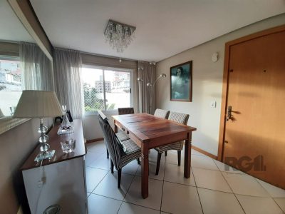 Apartamento à venda com 91m², 3 quartos, 1 suíte, 2 vagas no bairro Santana em Porto Alegre - Foto 4