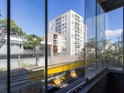 Apartamento à venda com 106m², 3 quartos, 1 suíte no bairro Rio Branco em Porto Alegre - Foto 12