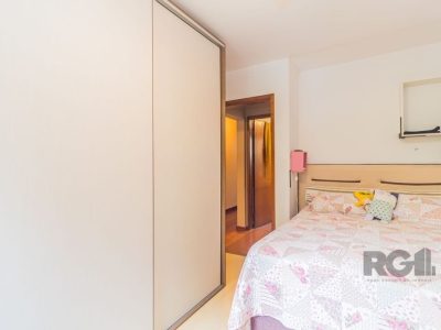 Apartamento à venda com 110m², 3 quartos, 1 suíte, 2 vagas no bairro Petrópolis em Porto Alegre - Foto 16