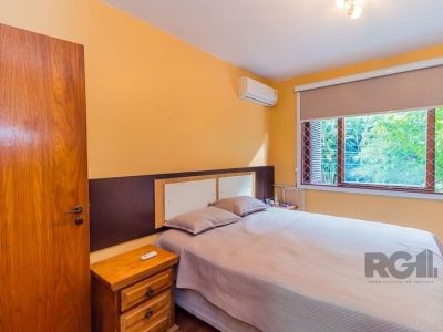 Apartamento à venda com 110m², 3 quartos, 1 suíte, 2 vagas no bairro Petrópolis em Porto Alegre - Foto 9