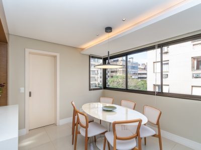 Apartamento à venda com 91m², 2 quartos, 2 suítes, 2 vagas no bairro Petrópolis em Porto Alegre - Foto 8