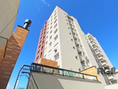 Apartamento à venda com 68m², 2 quartos, 1 suíte, 1 vaga no bairro Passo d'Areia em Porto Alegre - Foto 26