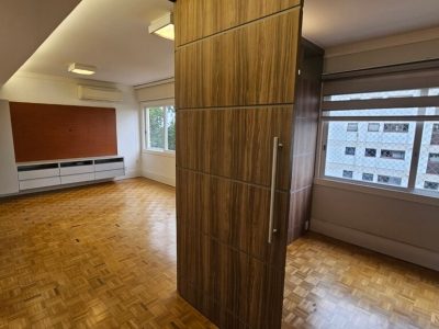 Apartamento à venda com 149m², 3 quartos, 1 suíte, 2 vagas no bairro Mont Serrat em Porto Alegre - Foto 6