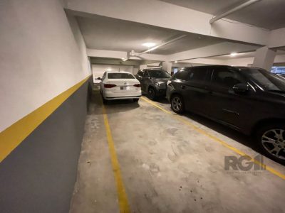 Apartamento à venda com 89m², 3 quartos, 1 suíte, 2 vagas no bairro Petrópolis em Porto Alegre - Foto 22