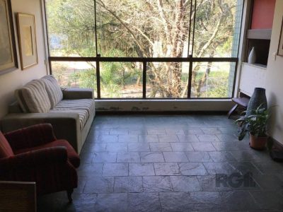 Apartamento à venda com 74m², 2 quartos, 1 suíte, 1 vaga no bairro Petrópolis em Porto Alegre - Foto 2