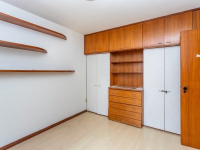 Apartamento à venda com 124m², 3 quartos, 1 suíte, 2 vagas no bairro Petrópolis em Porto Alegre - Foto 11