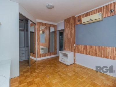 Apartamento à venda com 131m², 3 quartos, 1 suíte, 1 vaga no bairro Independência em Porto Alegre - Foto 12