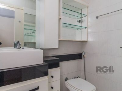 Apartamento à venda com 131m², 3 quartos, 1 suíte, 1 vaga no bairro Independência em Porto Alegre - Foto 16