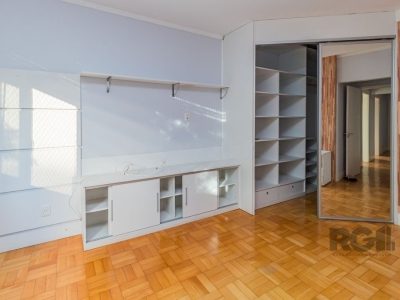 Apartamento à venda com 131m², 3 quartos, 1 suíte, 1 vaga no bairro Independência em Porto Alegre - Foto 14