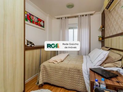 Apartamento à venda com 66m², 3 quartos, 1 suíte, 1 vaga no bairro Partenon em Porto Alegre - Foto 7