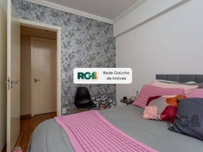 Apartamento à venda com 66m², 3 quartos, 1 suíte, 1 vaga no bairro Partenon em Porto Alegre - Foto 11