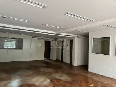 Predio à venda com 453m² no bairro Centro Histórico em Porto Alegre - Foto 20