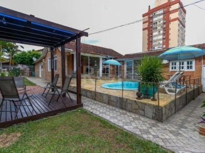 Casa à venda com 160m², 3 quartos, 3 vagas no bairro Partenon em Porto Alegre - Foto 5