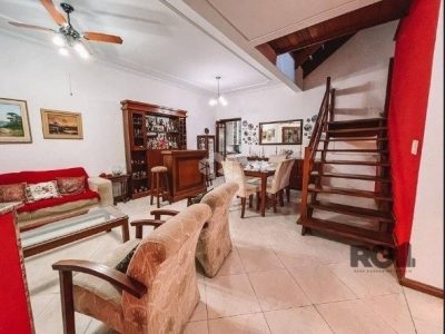 Casa à venda com 360m², 3 quartos, 2 suítes, 2 vagas no bairro Menino Deus em Porto Alegre - Foto 7